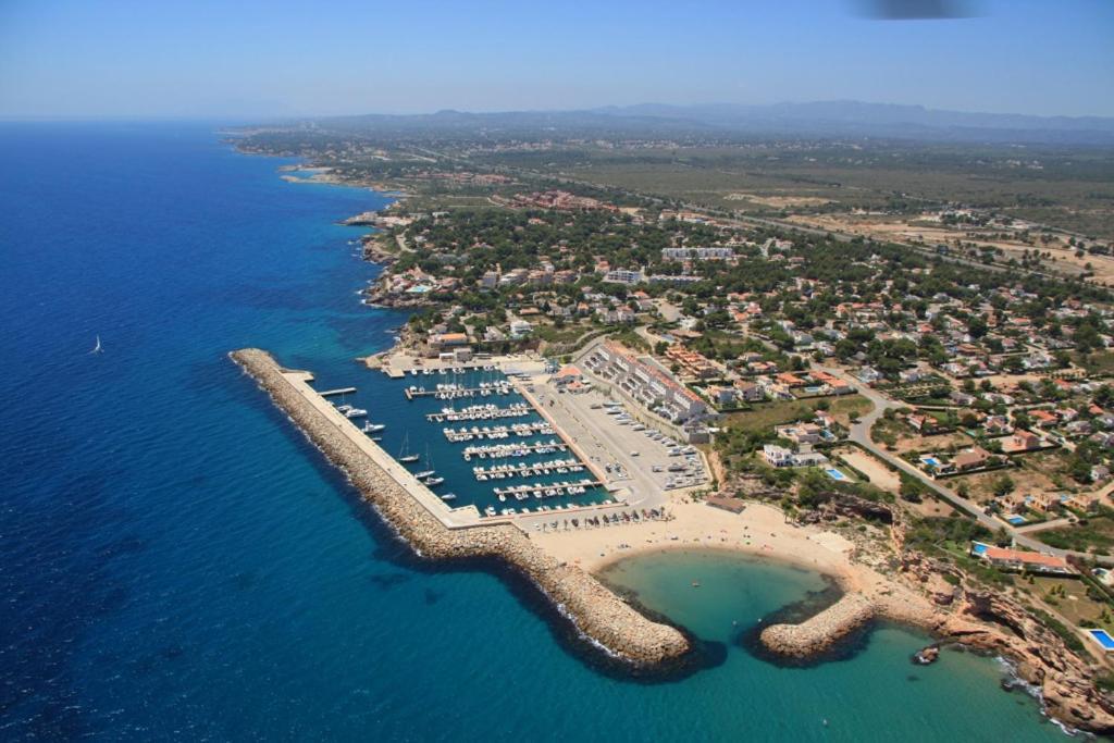 Villa Voor 8 Personen Met Zwembad Calafat Esterno foto