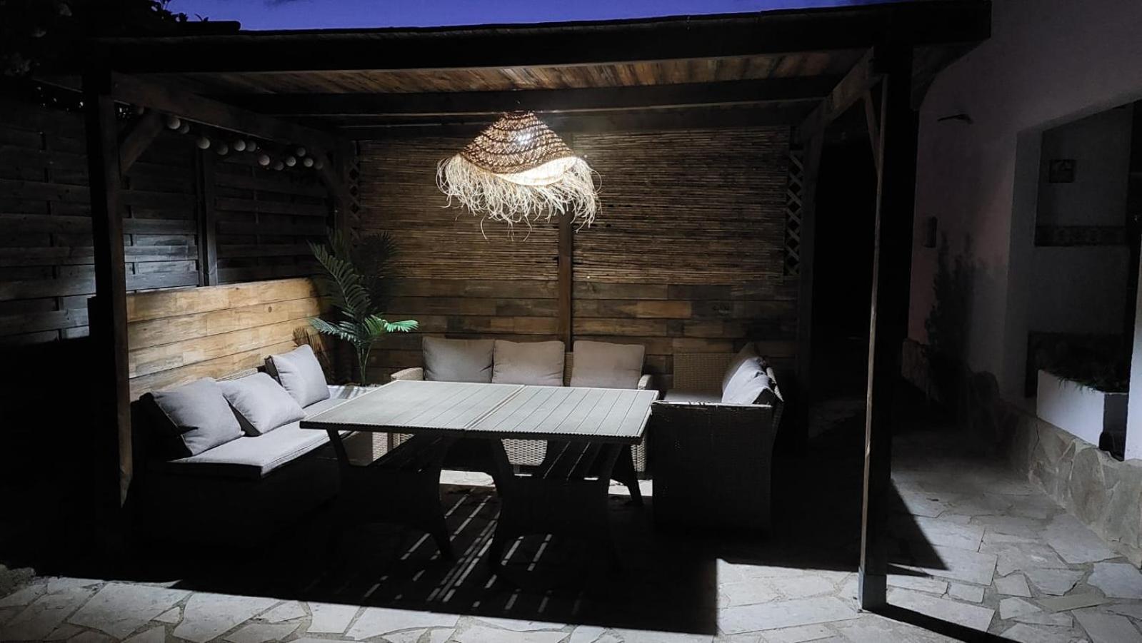 Villa Voor 8 Personen Met Zwembad Calafat Esterno foto