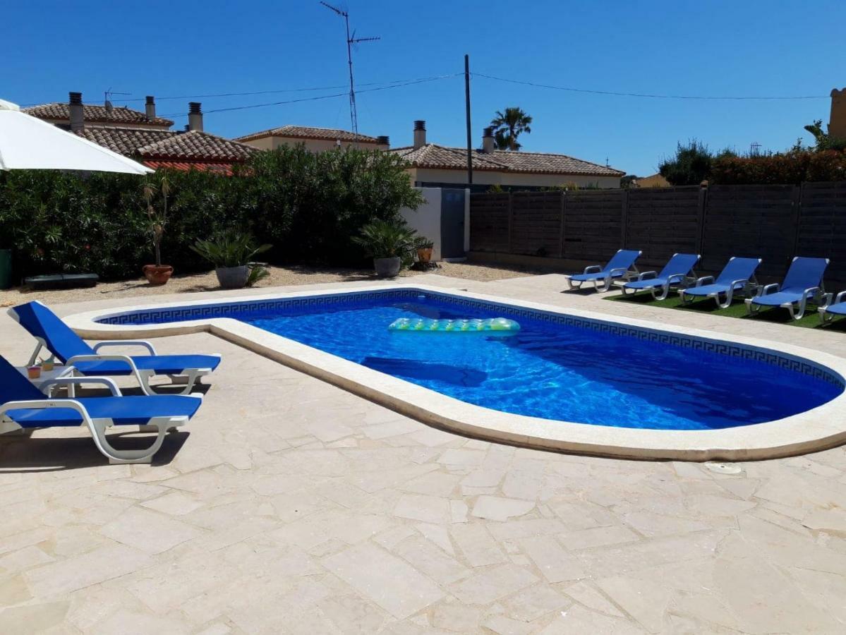 Villa Voor 8 Personen Met Zwembad Calafat Esterno foto