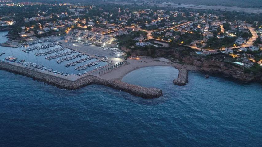 Villa Voor 8 Personen Met Zwembad Calafat Esterno foto